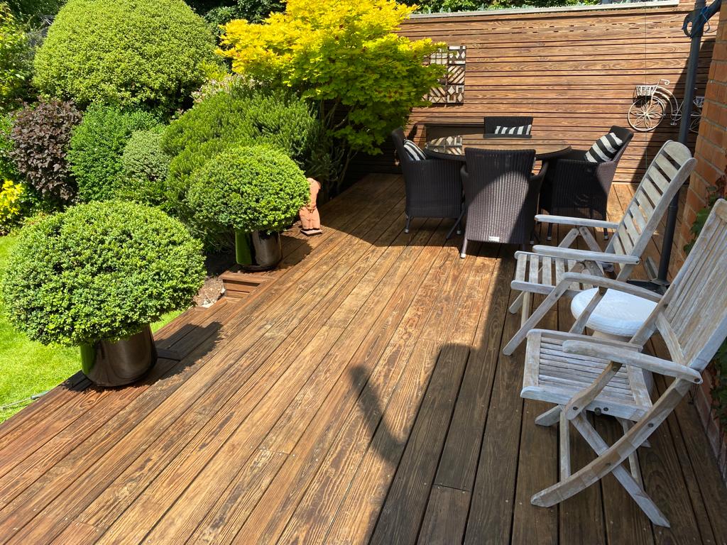 Expert Stain and Seal - Manchester Deck Co Ltd