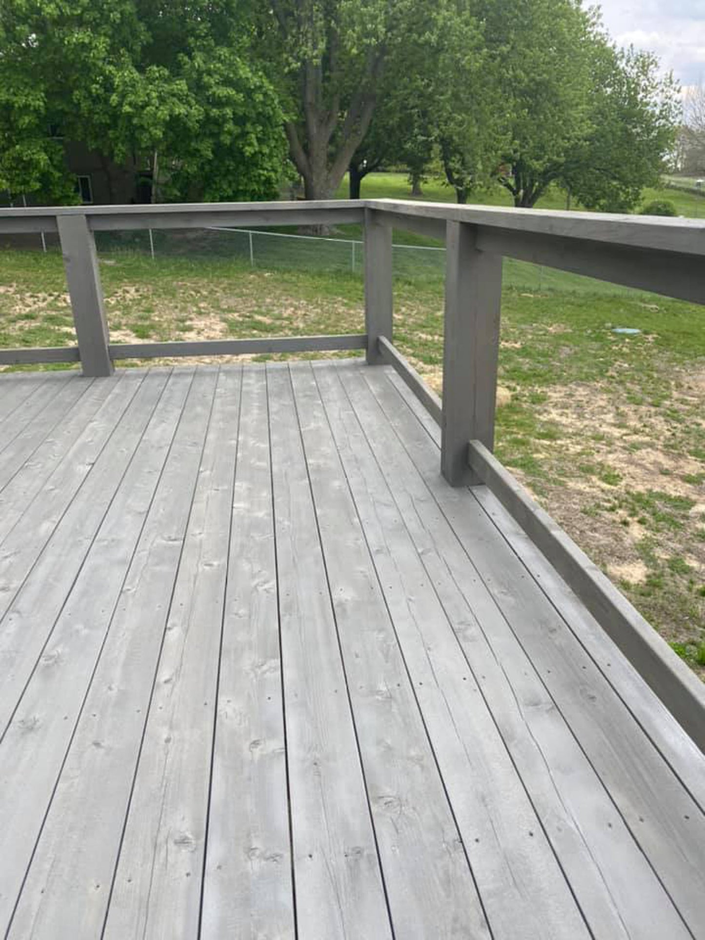 EXPERT Stain & Seal | Semi-Solid Fence, Deck and Wood Stain & Sealer