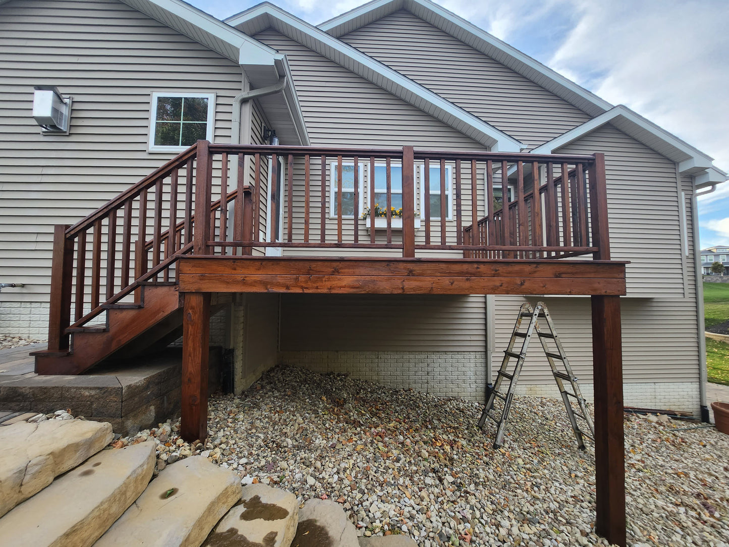 EXPERT Stain & Seal | Semi-Transparent Wood Stain & Sealer
