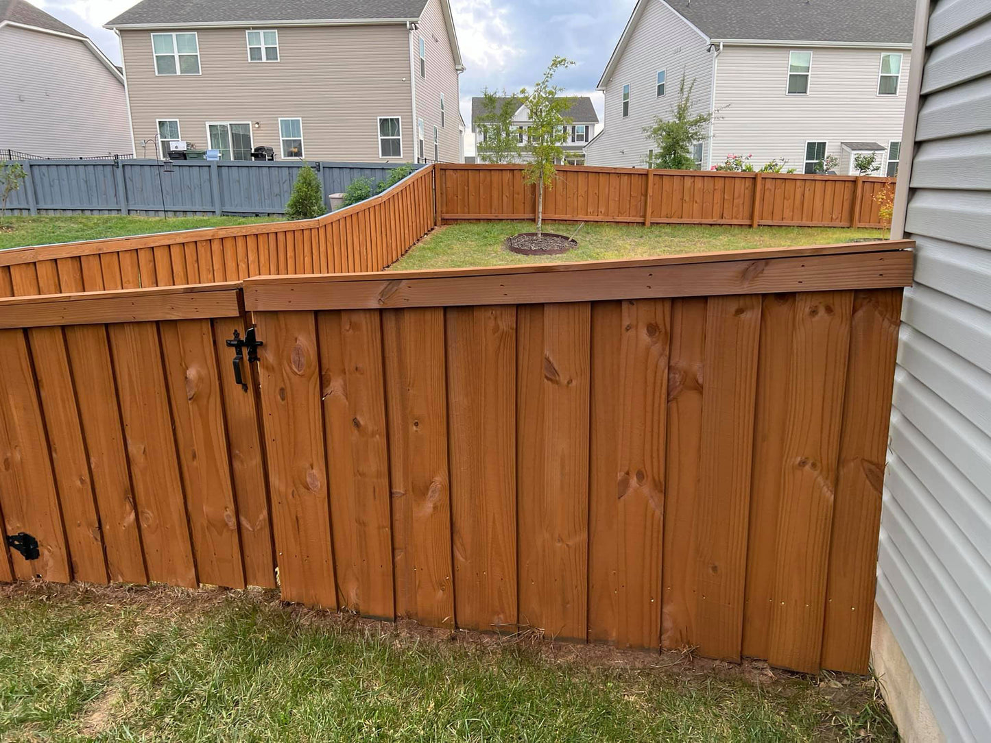 EXPERT Stain & Seal | Semi-Solid Fence, Deck and Wood Stain & Sealer